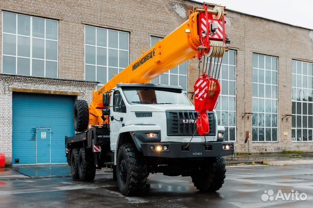 Автокран Ивановец