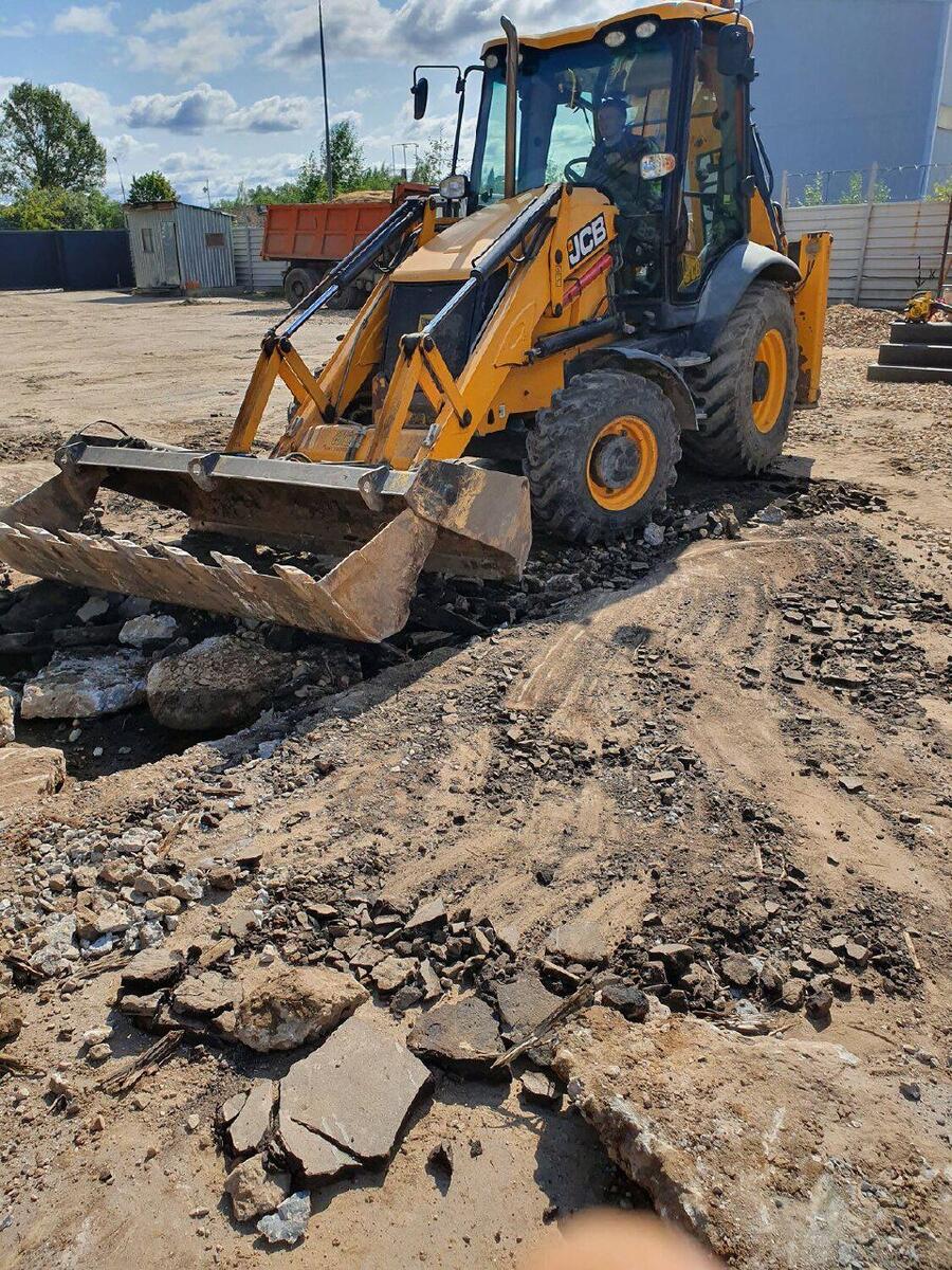JCB уборка территории